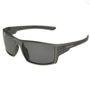 NWT men’s Foster Grant polarized sunglasses